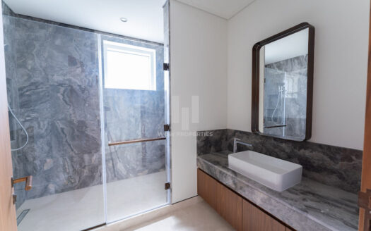 VILLA FOR SALE IN GOLF PLACE, DUBAI HILLS ESTATE